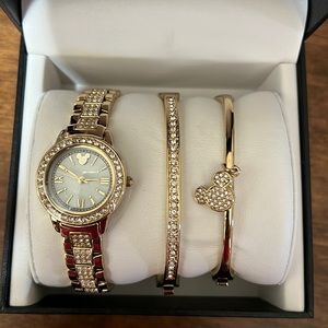 Brand New Disney Parks Collection 3 Piece Watch Set